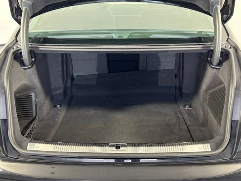 Used 2023 Audi A8 L 3.0T AWD/4WD image 15
