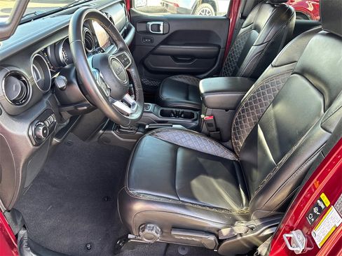 Used 2021 Jeep Wrangler Unlimited Sahara image 24