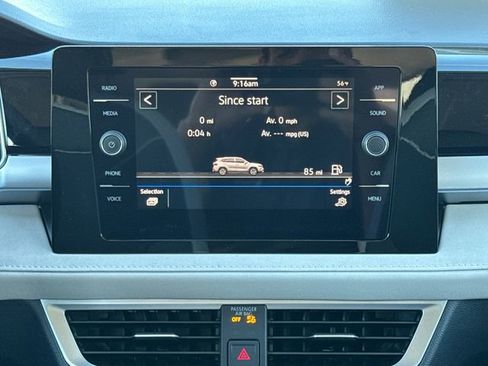 New 2025 Volkswagen Taos SE image 29