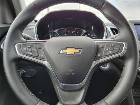 Used 2023 Chevrolet Equinox LT FWD image 11