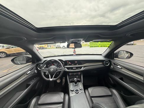 Used 2018 Alfa Romeo Stelvio Ti Sport AWD/4WD image 14