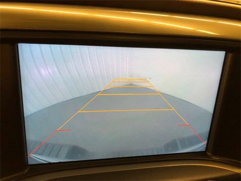 Used 2015 Chevrolet Silverado 1500 High Country image 22