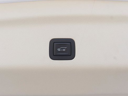 Used 2025 Cadillac Escalade Sport Platinum w/ LPO, Floor Liner Package AWD/4WD image 20