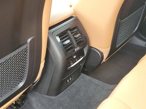 Certified 2024 BMW X3 xDrive30i w/ Premium Package image 26