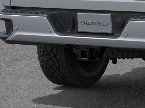 New 2026 Chevrolet Silverado 2500 ZR2 image 40