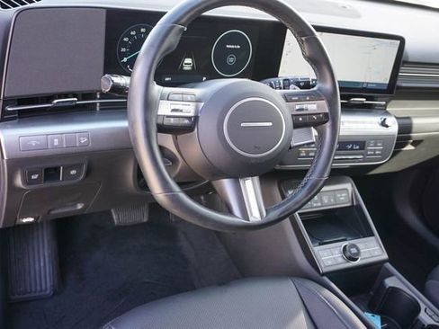 Used 2024 Hyundai Kona Limited image 12