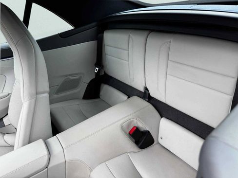 Used 2024 Porsche 911 Carrera image 19