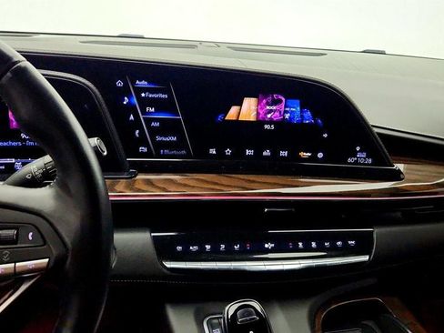 Used 2022 Cadillac Escalade Premium Luxury Platinum AWD/4WD image 18
