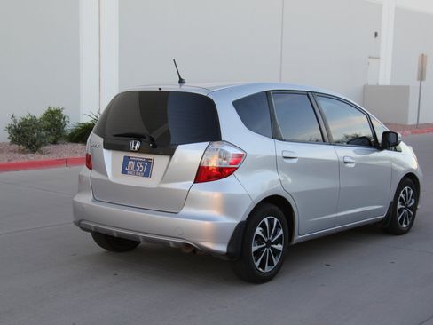 Used 2013 Honda Fit image 5