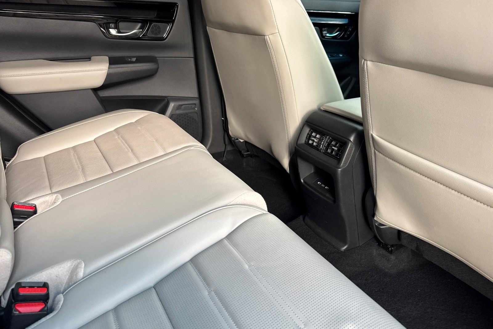 Used 2025 Honda CR-V EX-L image 31