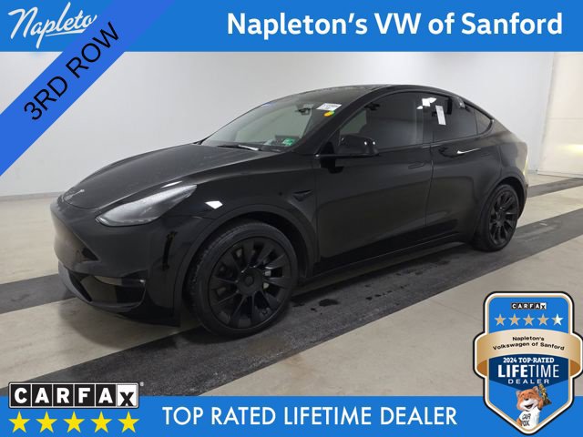 Used 2024 Tesla Model Y Long Range AWD/4WD image 1