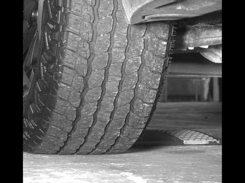 Used 2018 Chevrolet Tahoe 4WD w/ Skid Plate Package image 14