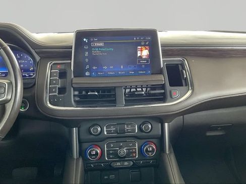 Used 2022 Chevrolet Tahoe Z71 w/ Z71 Off-Road Package AWD/4WD image 9