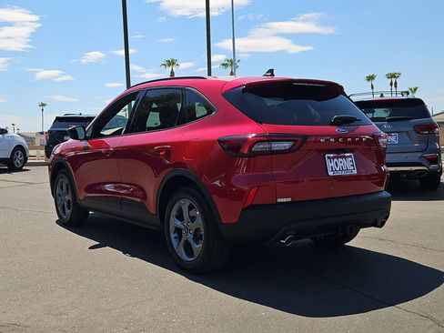 Used 2025 Ford Escape ST-Line w/ Tech Pack #1 FWD image 8