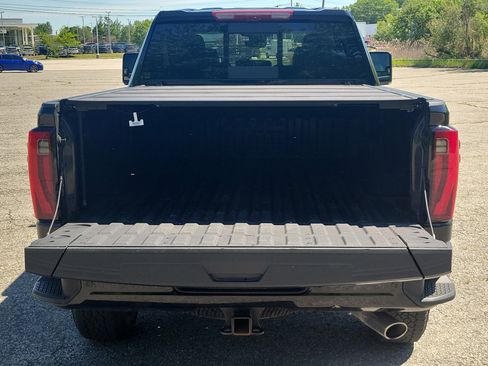 Used 2025 GMC Sierra 2500 Denali w/ Technology Package AWD/4WD image 17