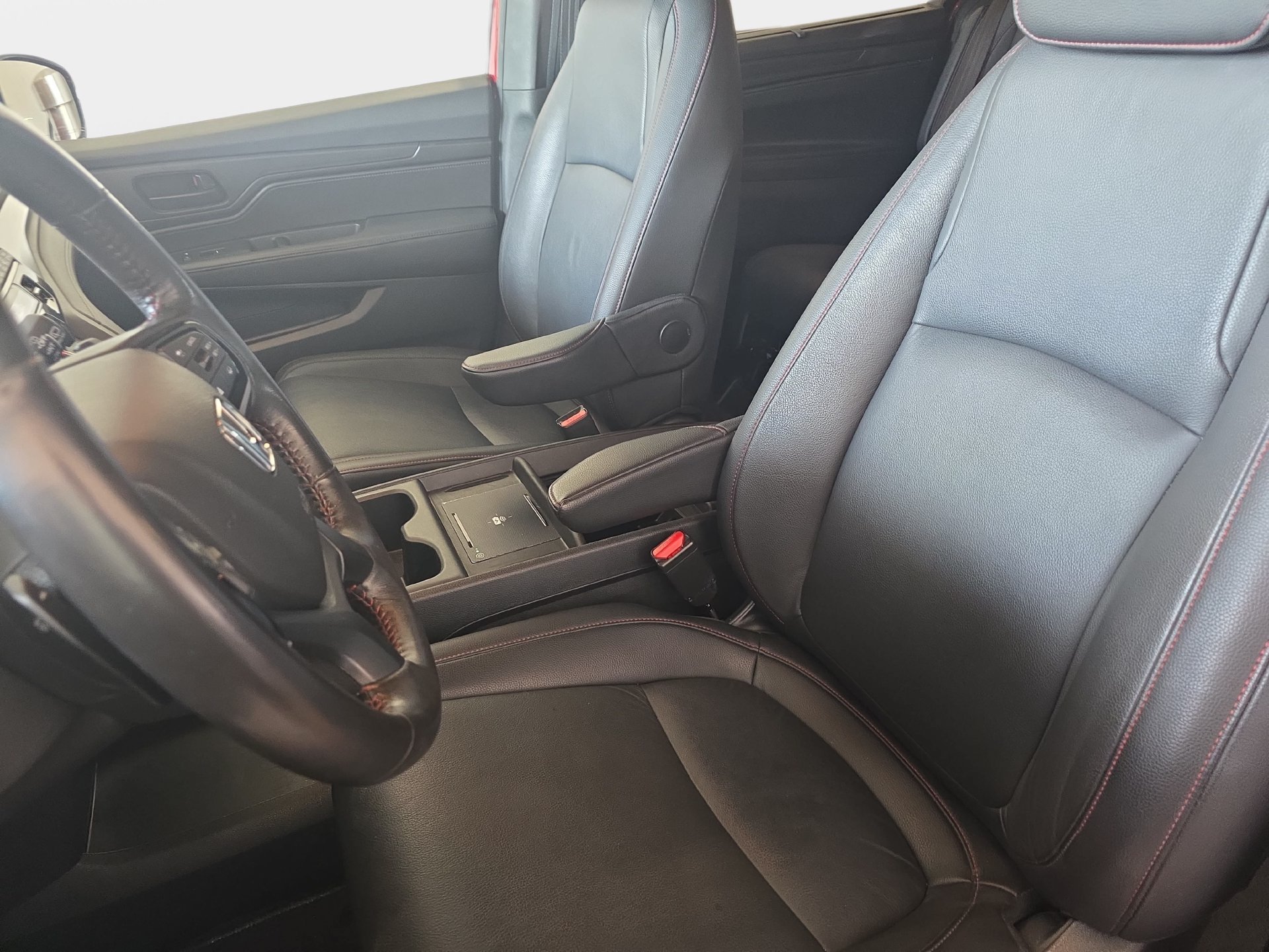 Used 2025 Honda Odyssey Sport-L image 15