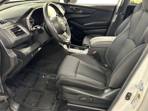Used 2025 Subaru Ascent Premium image 2