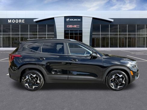 Used 2025 Kia Seltos S image 5