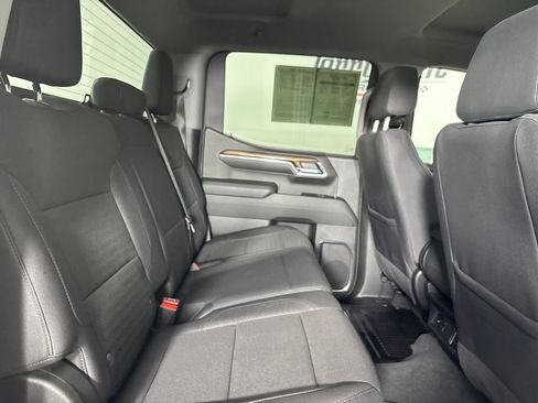 Used 2024 Chevrolet Silverado 1500 LT AWD/4WD image 28