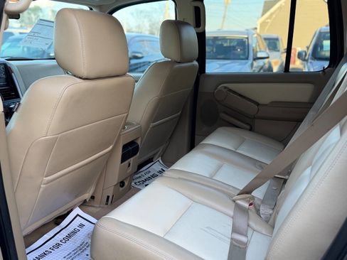 Used 2008 Ford Explorer Eddie Bauer image 16