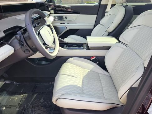 New 2025 Lincoln Nautilus Black Label image 13