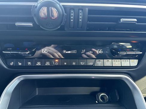 Certified 2025 MAZDA CX-90 3.3 Turbo S w/ Premium Package image 19