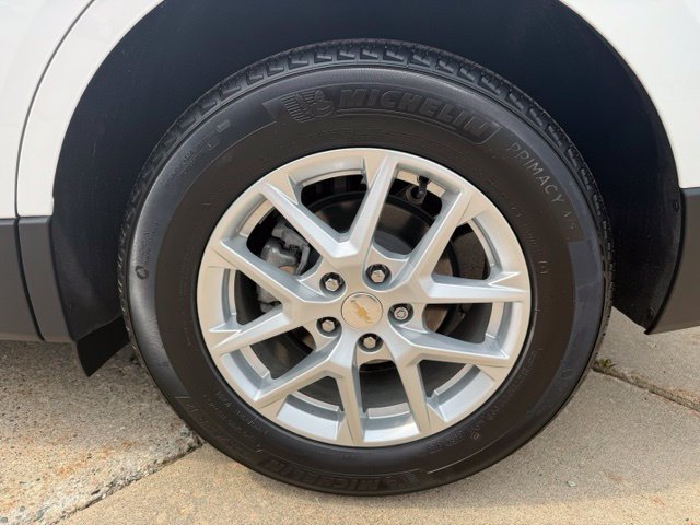 Certified 2024 Chevrolet Equinox LS w/ LS Convenience Package FWD image 12