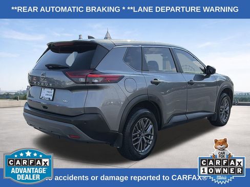Used 2023 Nissan Rogue S image 6