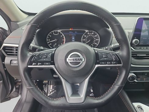 Used 2021 Nissan Altima 2.5 SR FWD image 24