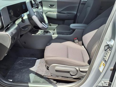 New 2026 Hyundai Kona SE image 16