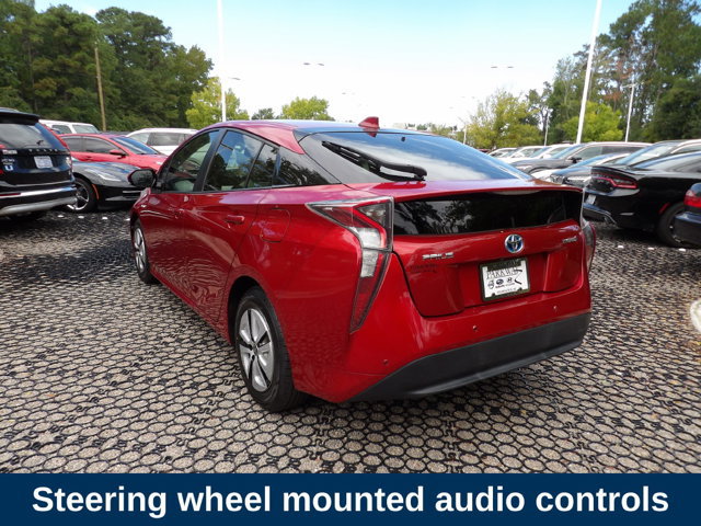 Used 2017 Toyota Prius Four w/ Premium Convenience Package FWD image 9