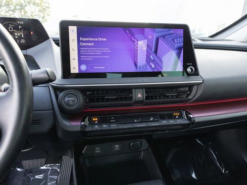 Used 2024 Toyota Prius Prime image 18