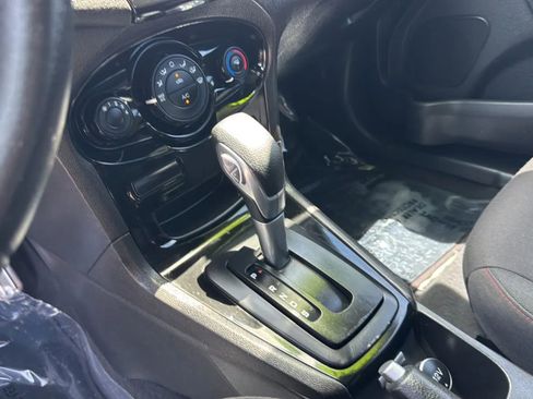 Used 2019 Ford Fiesta ST-Line FWD image 40