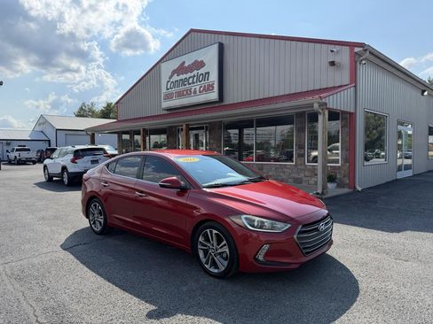 Used 2017 Hyundai Elantra Limited FWD image 2
