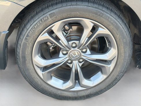 Used 2024 Honda Accord EX image 9