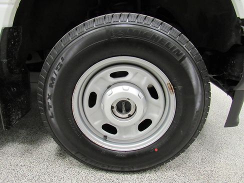 Used 2022 Ford F250 XL w/ Power Equipment Group image 13