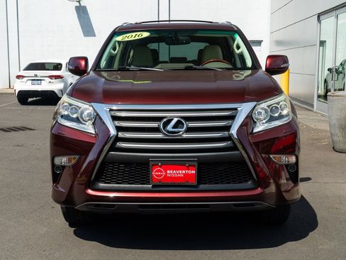 Used 2016 Lexus GX 460 Luxury AWD/4WD image 2