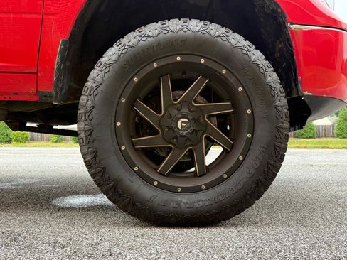 Used 2018 RAM 1500 Classic SLT AWD/4WD image 44