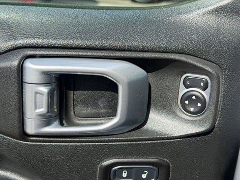 Used 2020 Jeep Wrangler Unlimited Sport S AWD/4WD image 17