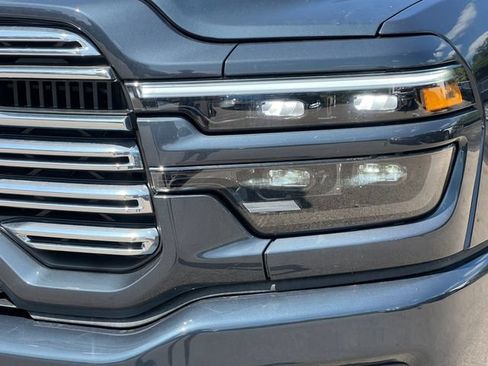 Used 2025 RAM 2500 Laramie AWD/4WD image 34