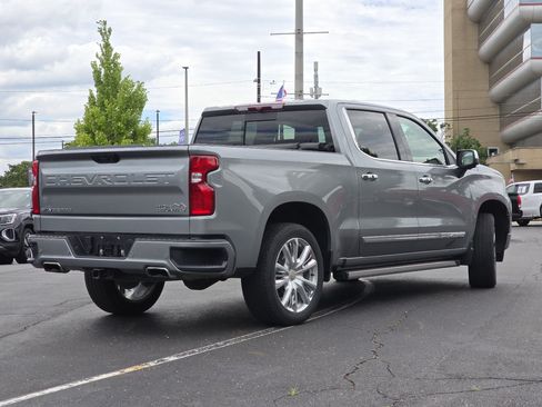 Used 2024 Chevrolet Silverado 1500 High Country AWD/4WD image 30