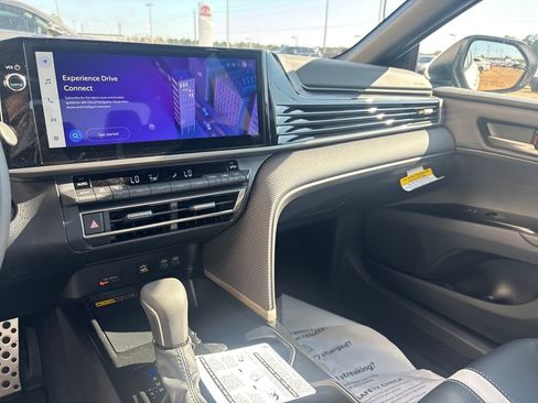 New 2026 Toyota Camry SE image 15