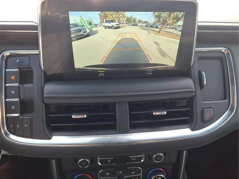 Used 2024 Chevrolet Tahoe LT RWD image 16
