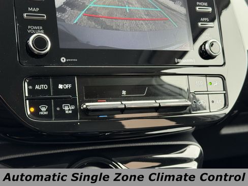 Used 2021 Toyota Prius L Eco image 9