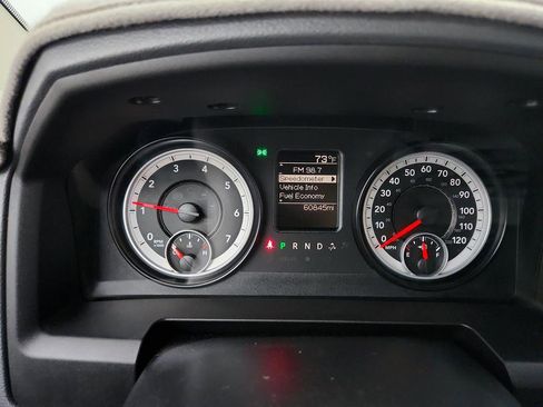 Used 2014 RAM 1500 Express RWD image 15
