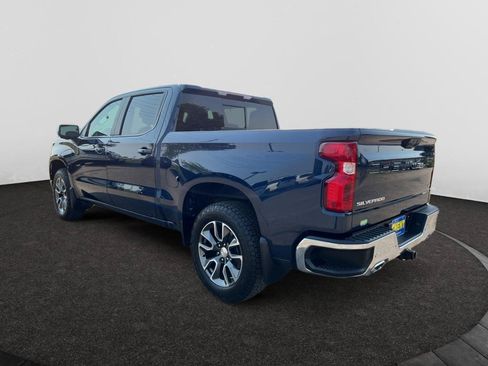 Used 2023 Chevrolet Silverado 1500 LT w/ Z71 Off-Road Package AWD/4WD image 8