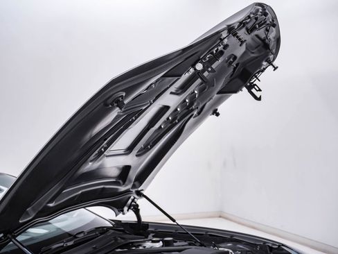 New 2025 Aston Martin Vanquish image 43