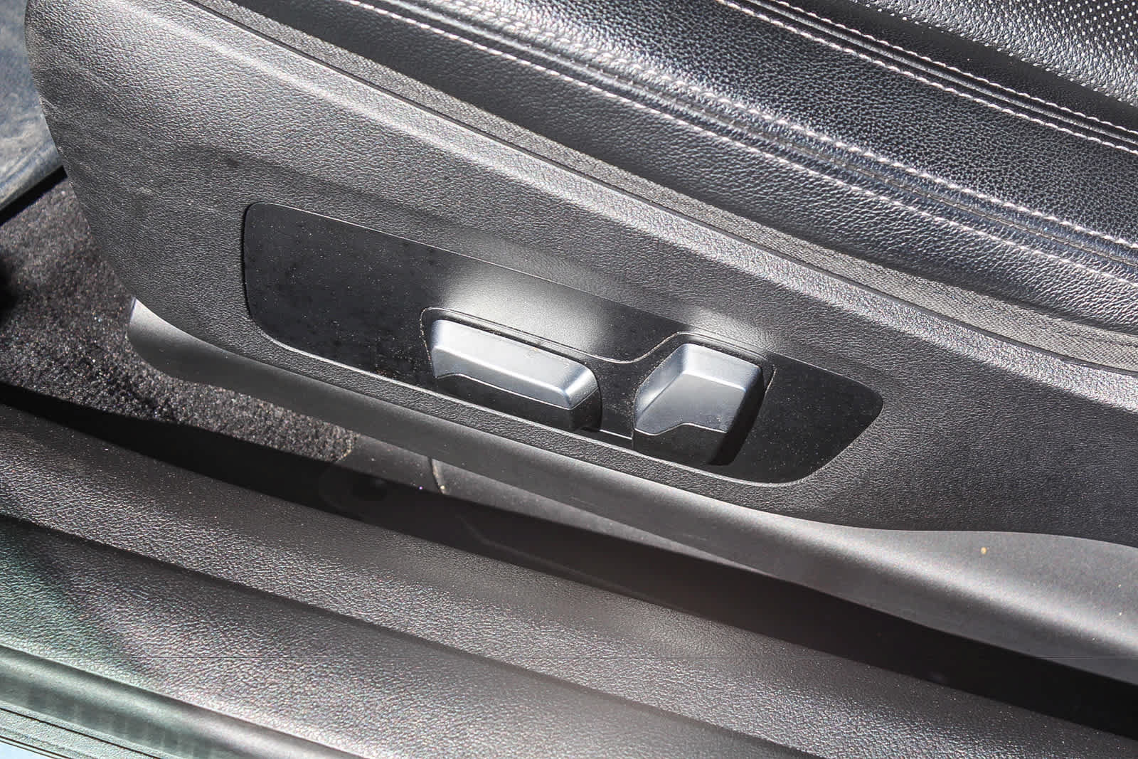 Used 2023 BMW 430i Coupe w/ Premium Package RWD image 19