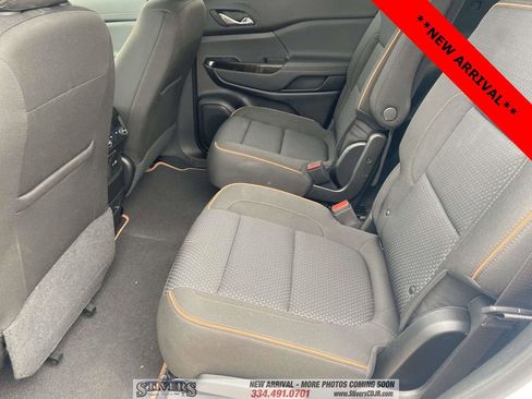 Used 2023 GMC Acadia AT4 image 14