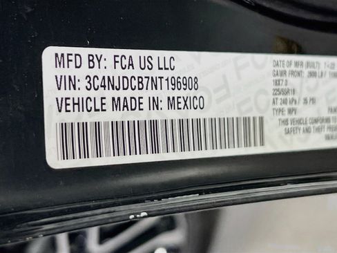 Used 2022 Jeep Compass Limited AWD/4WD image 29